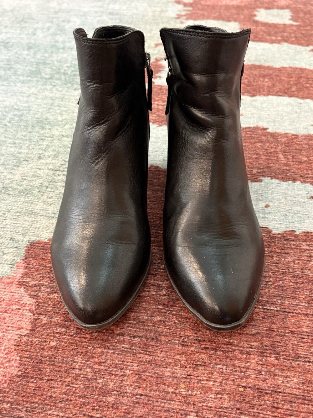 Frye Judith Ankle black Leather Side Zip Block Heel ankle Bootie Women’s 8.5M
